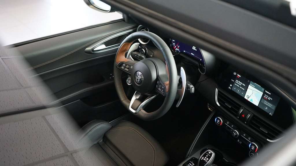 Alfa Romeo Giulia, foto 2