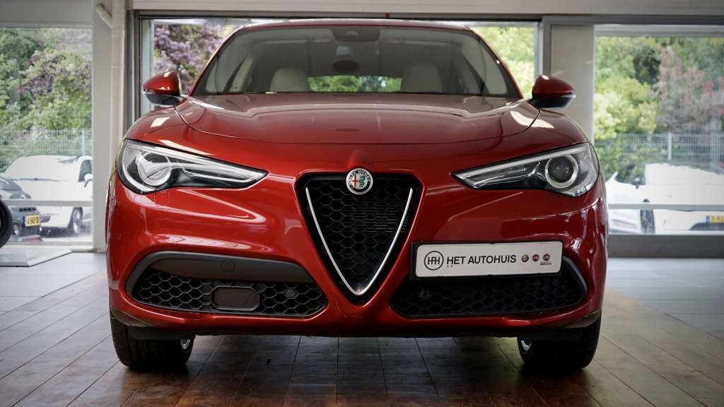 Alfa Romeo Stelvio, foto 3